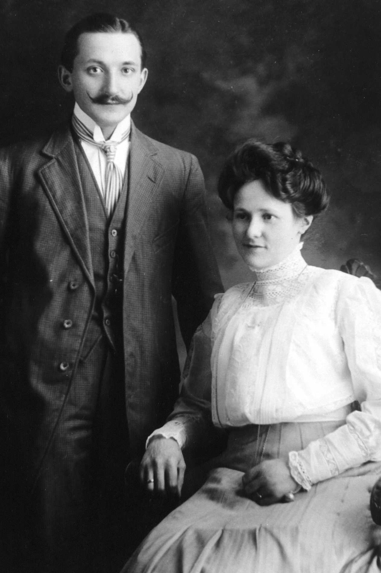 1912 Elisabeth & Paul