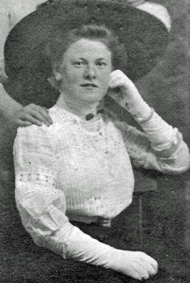 Helene Napp and Olga Evers